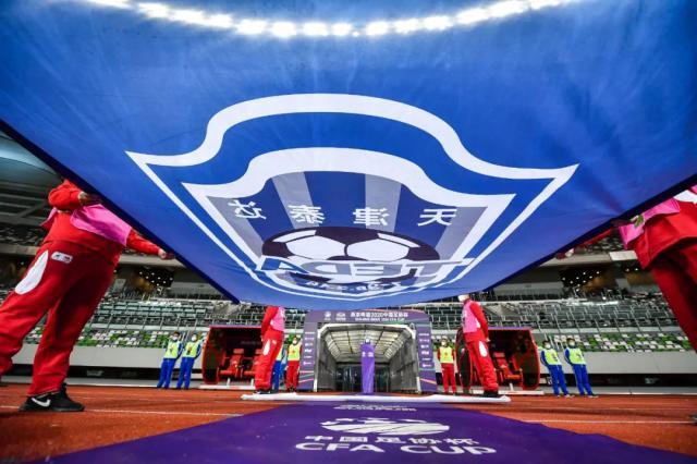 球员讨薪，俱乐部讨债，谁愿为中超财务窟窿买单？